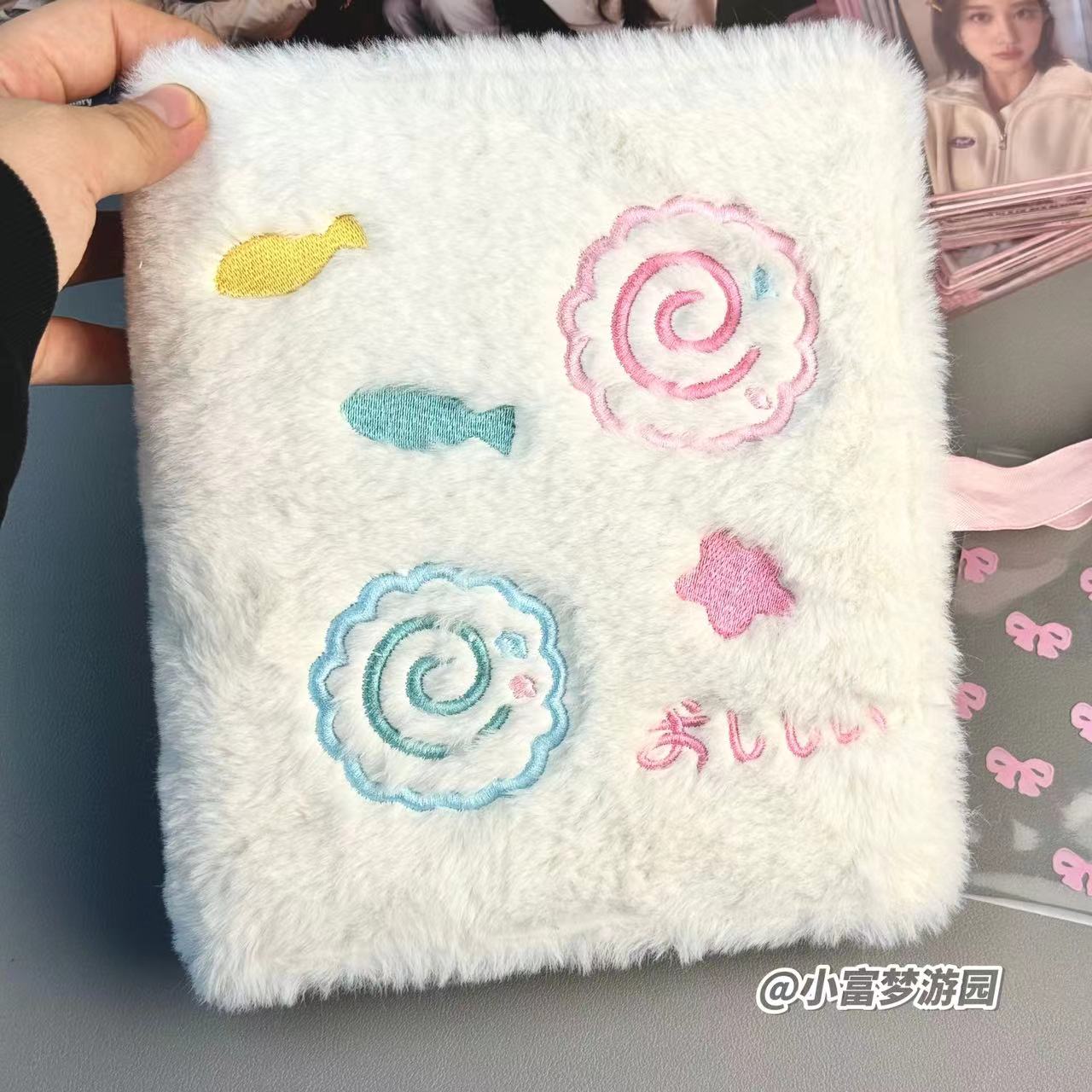 かわいいぬいぐるみの魚のカードブック、a5バインダー、kpo - Kpop Photo Card Binder 3 Inch のレビューと価格